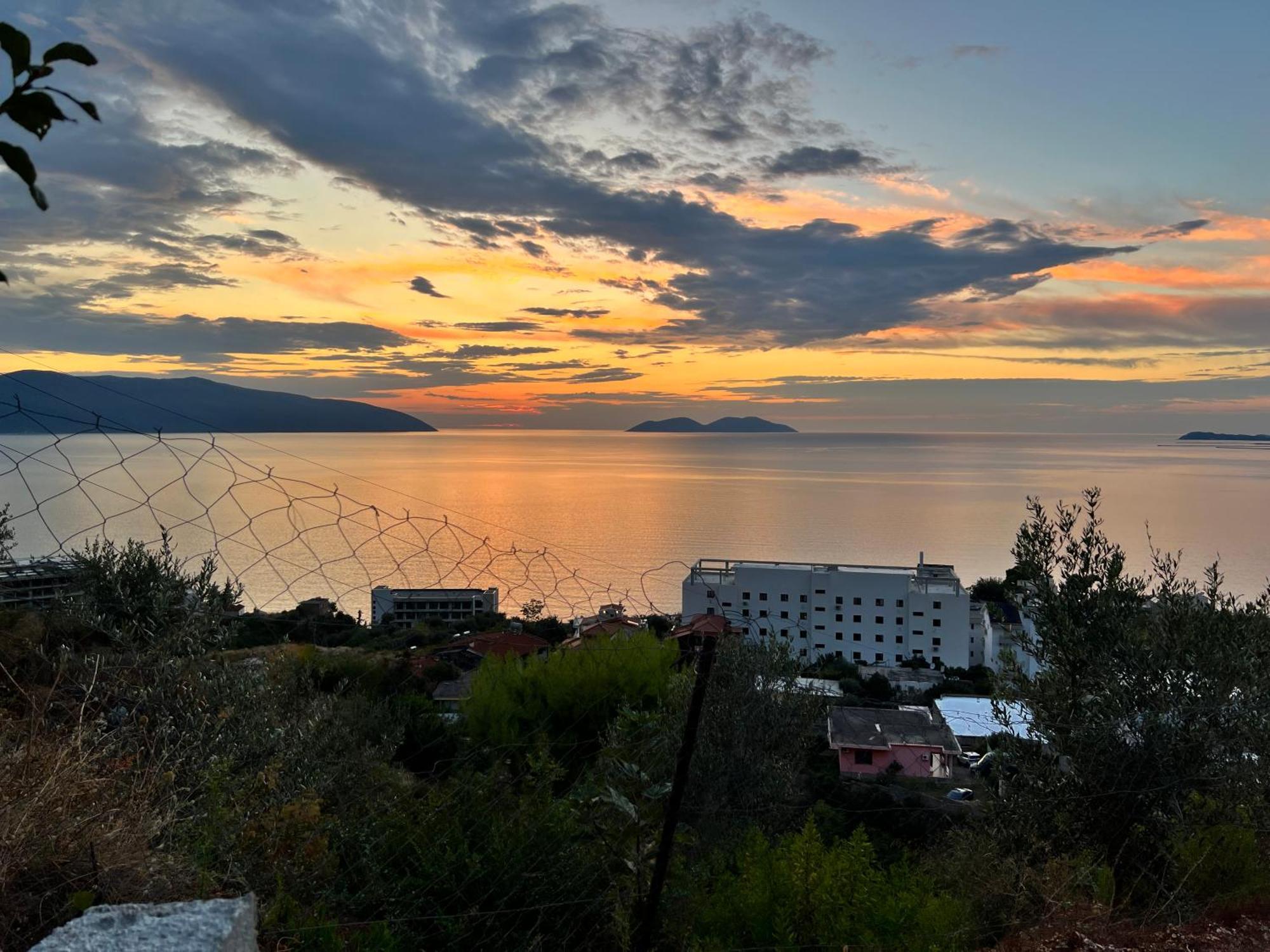 Sea View *